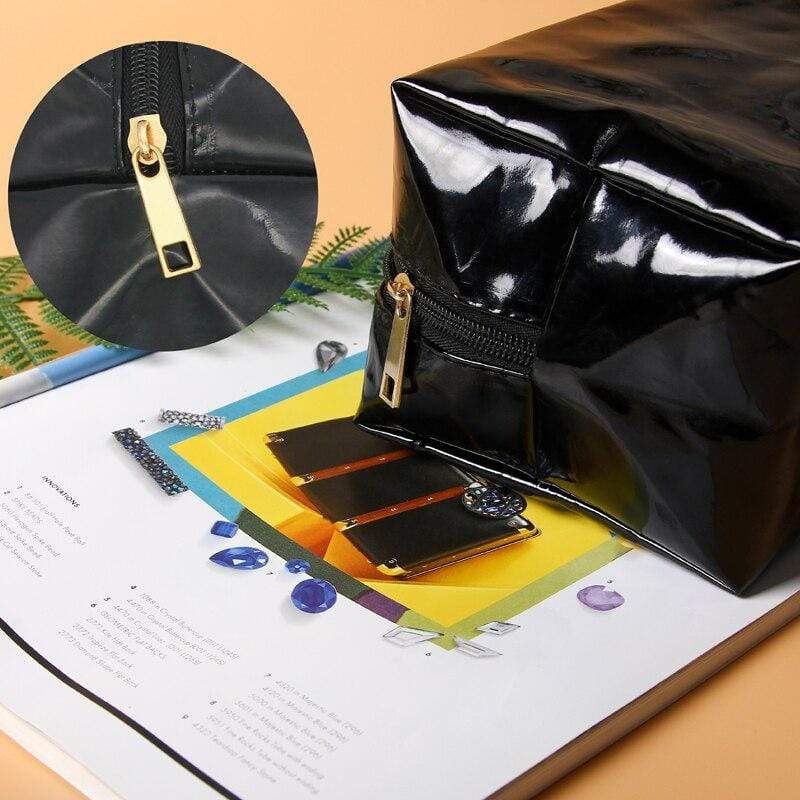 Elegante Zwarte Toilettas – Stijl en Praktisch Overal Mee Naartoe