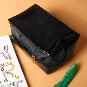 Elegante Zwarte Toilettas – Stijl en Praktisch Overal Mee Naartoe