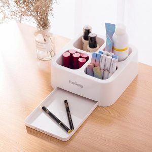 Plastic Make-up Organizer