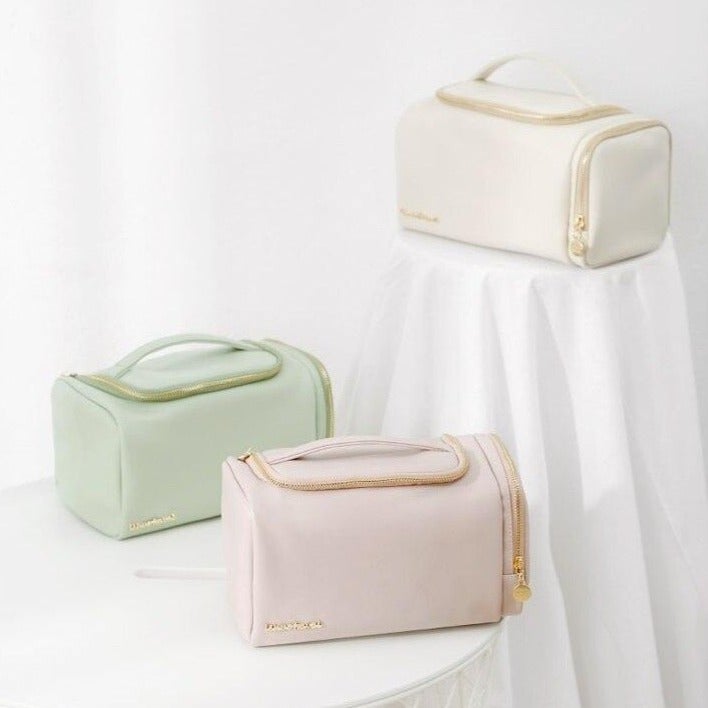 Toilettas met Opbergruimte